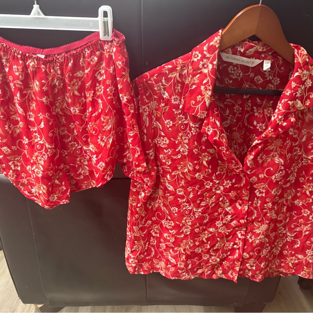 2pc Victoria’s Secret PJs